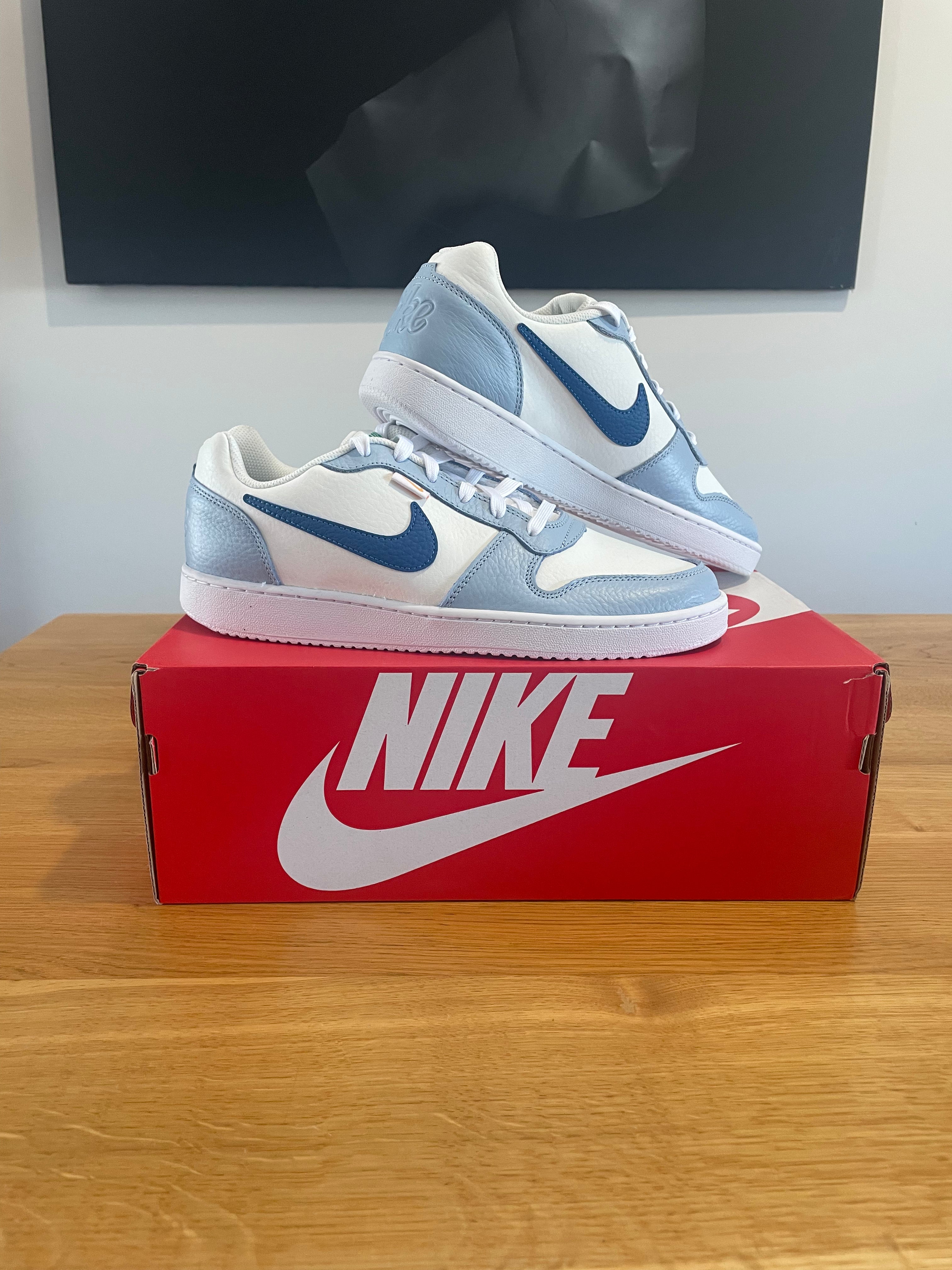 NIKE EBERNON BASSES