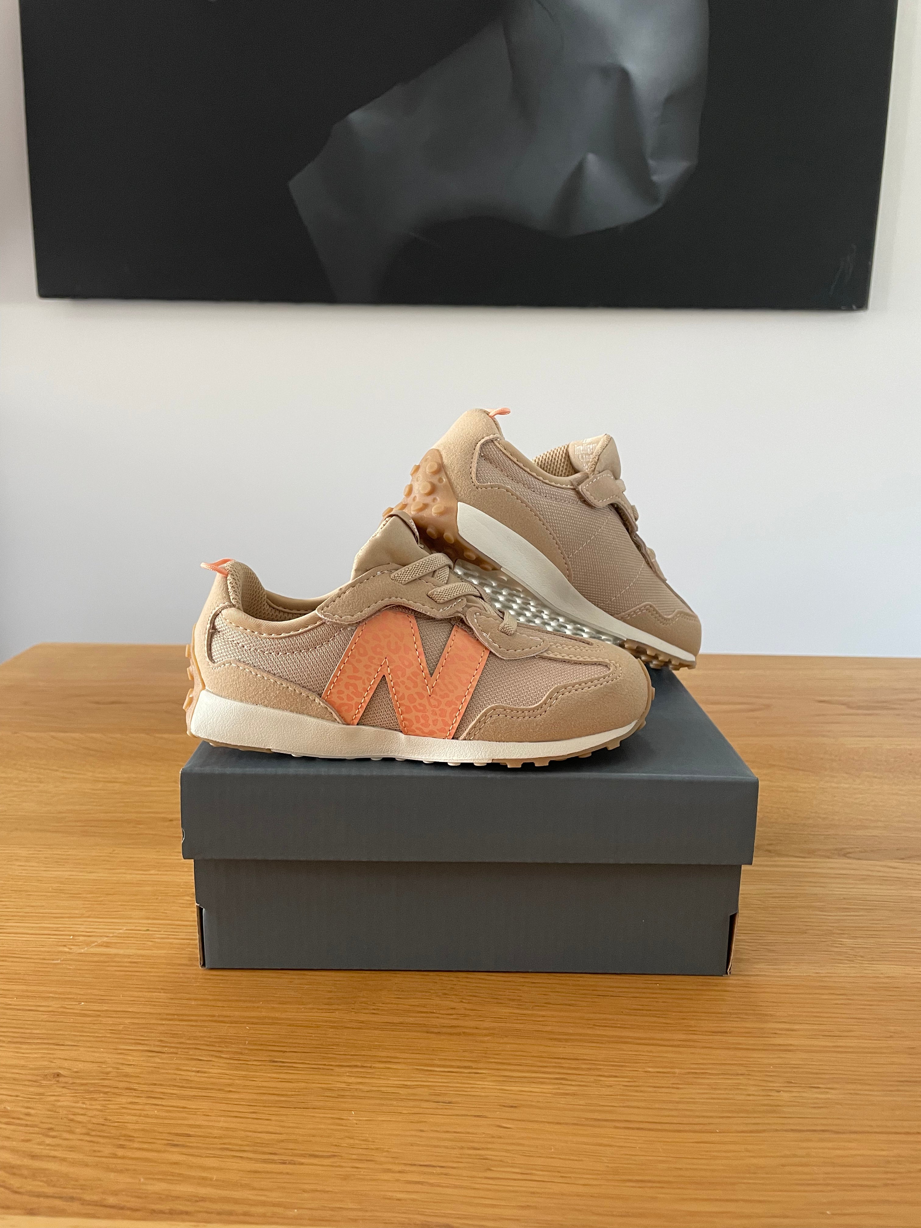 New balance nw327wo