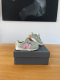 New balance nw327wt
