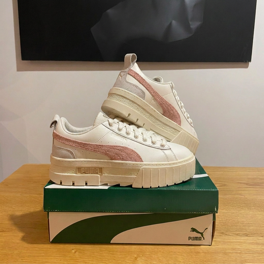 Puma Mayze Thrifted, photo de profil cadrée comme la Shox
