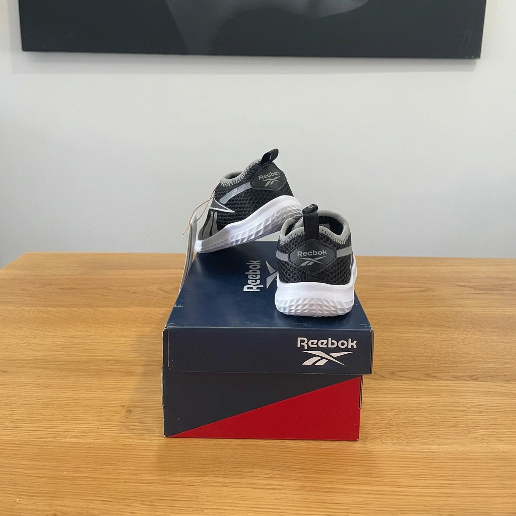 Reebok Rush Runner enfant, vue arrière boîte sans étiquettes ni trou